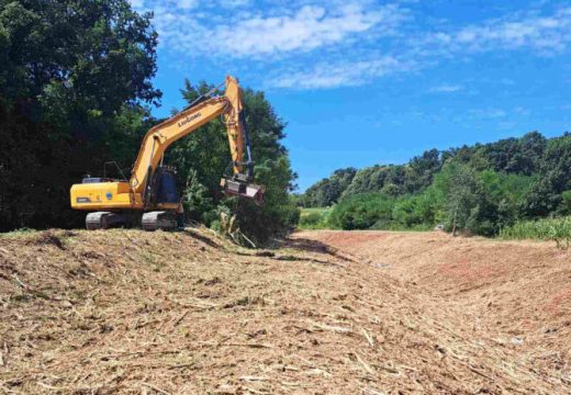 „Vode Srpske“ čiste kanal Glogovac kod Bijeljine