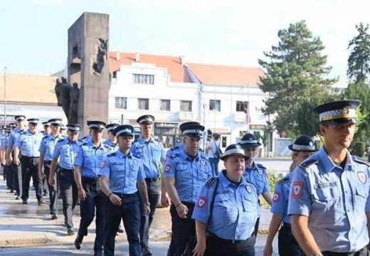 Bijeljina: Policajci ispred suda čekaju presudu za ubistvo njihovog kolege (Foto)