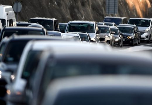 Ako putujete, obratite pažnju: Gužve na tri granična prelaza BiH