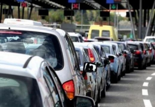 Gužve na prelazima: Pojačan saobraćaj prema Hrvatskoj i Crnoj Gori