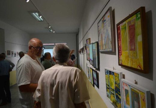 Centar za kulturu Lopare: Otvorene dvije izložbe likovnih radova (Foto)