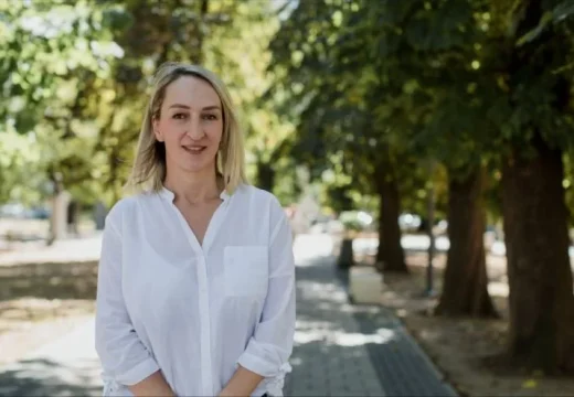 Bijeljina:Sugestivna anketa o subvencijama koja plaši roditelje i navodi na “Ljubišino rješenje”