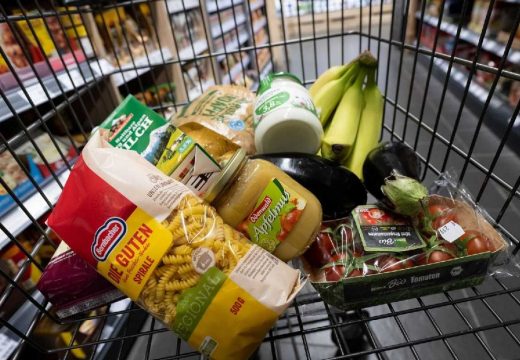 Građani jedva sastavljaju kraj s krajem: Sindikalna potrošačka korpa 3.180 KM