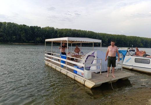 Startovala “Savska regata”: Semberci danas uživaju na Savi