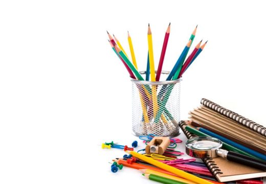 Gradska uprava: Počinju prijave za dodjelu novčanih sredstava za nabavku školskog pribora