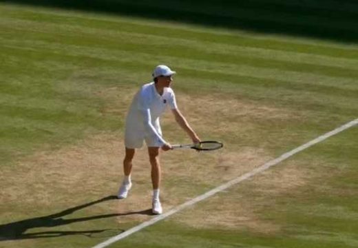 Đoković kasno upalio mašinu: Siner za manje od 2 sata igre do svog prvog finala Vimbldona