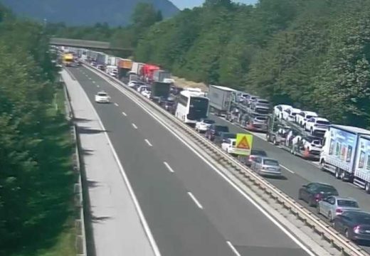 Teška saobraćajna nesreća na auto-putu: Detalji nesreće u Sloveniji