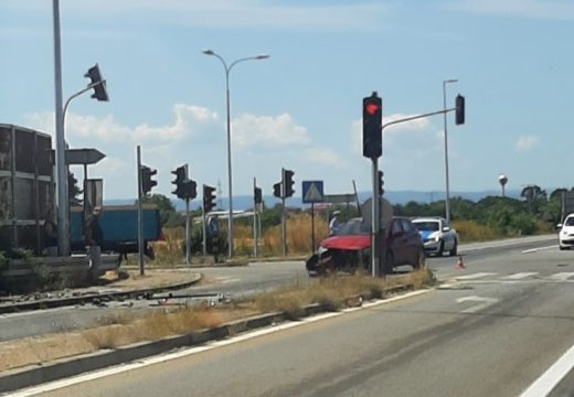 Jedna osoba prevezena na Urgentni: Sudar kod Bijeljine