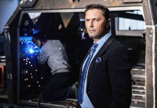 Poruka Slavena Ristića: “Za koga se borite, mali ljudi i funkcionaši?” (Video)