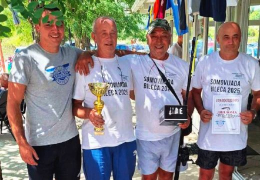 Takmičilo se više od 200 ribolovaca: Trebinjci i Banjalučani najbolji ribolovci na Bilećkom jezeru (Foto)