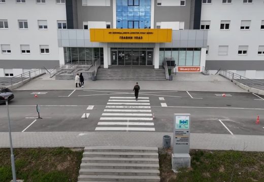 RS: Poznato stanje ranjenog u dvostrukom ubistvu u Šamcu