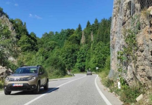 AMS o stanju na putevima: Opasnot od odrona, obavezno poštovanje privremene signalizacije