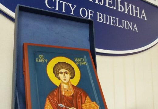 Litija, lomljenje slavskog kolača i “Pantelinska trpeza“: Bijeljina slavi Svetog Pantelejmona