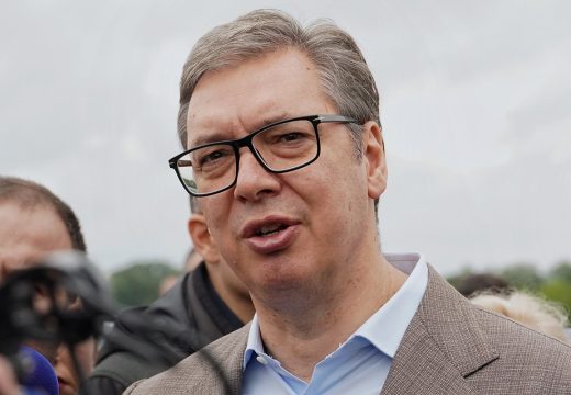 “Srbija je uz svoj narod i uz Srpsku”: Vučić komentarisao odluku CIK-a BiH da Dodiku oduzme mandat