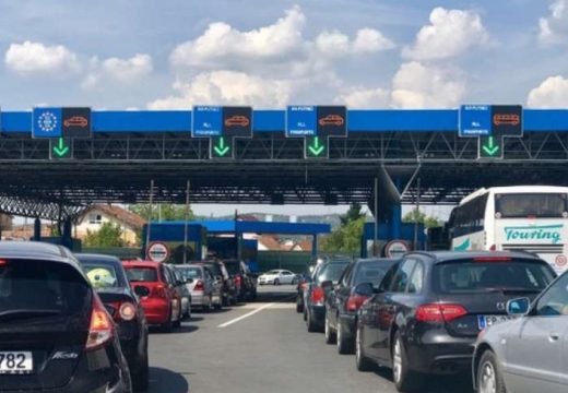 BIHAMK: Duge kolone vozila na većini graničnih prelaza u BiH