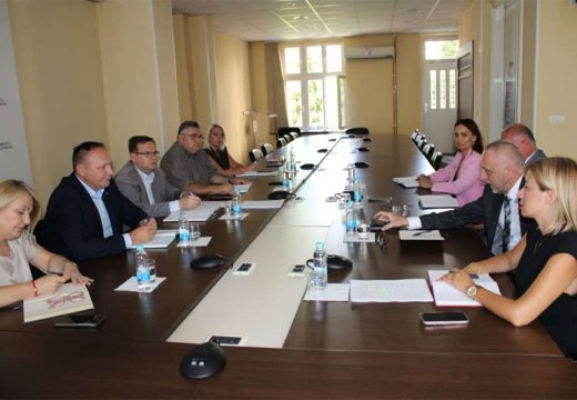 Savez sindikata traži da se rad nedjeljom u RS posebno plaća