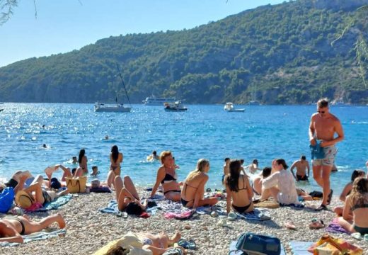 Turistička sezona na vrhuncu: Popunjeni smještajni kapaciteti u Neumu