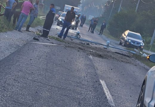 Povrijeđen suvozač: Sudar kod Stanara