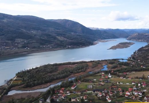 U mjestu Drinjača: Tijelo muškarca iz Srbije pronađeno u jezeru kod Zvornika