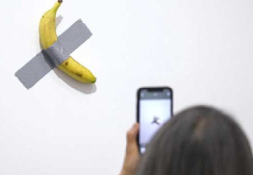 Neko je ponovo pojeo bananu od šest miliona dolara