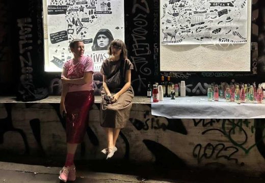 “Zemljopisi”: Prva izložba Bijeljinki u Uličnoj galeriji u Beogradu