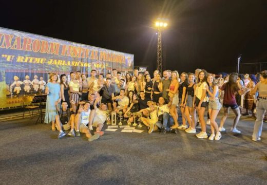 SKUD “Semberija“ osvojio pet nagrada (Foto) (Video)