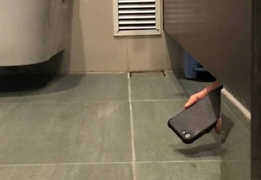 RS: Radnica u “Mercatoru” u Banjaluci zatekla muškarca koji snima žene u toaletu