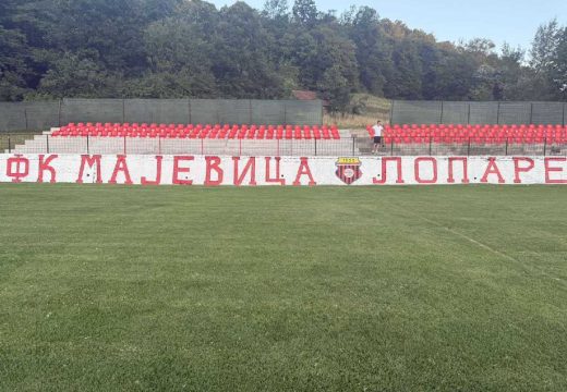 Želja da se takmičenje u višem rangu dočeka u što boljim uslovima: Uređenje stadiona FK Majevica u punom jeku (Foto)