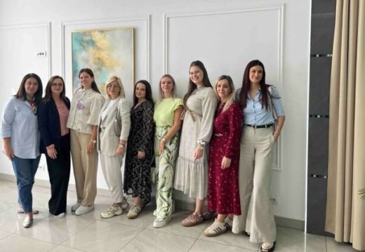 BIJELJINA: Održana trodnevna edukacija „Osnaživanje hraniteljstva kroz izgradnju i jačanje kapaciteta“ (Foto)