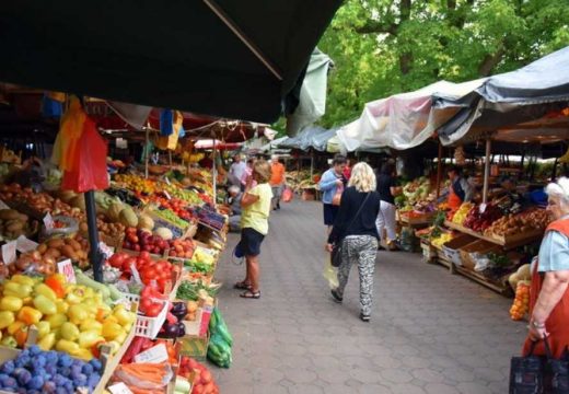 Eksplodirale cijene na pijaci u Bijeljini: Jedna vrsta voća poskupjela za čak 12 maraka