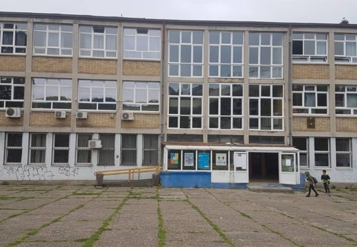 Užas u Tuzli: Izboden tinejdžer u blizini škole