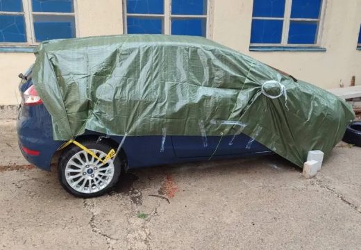 Izbio požar na automobilu: Policija se oglasila o incidentu sa Vukanovićevim vozilom