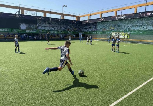 Mali asovi na terenu: Počeo turnir “Soccer days Bijeljina”