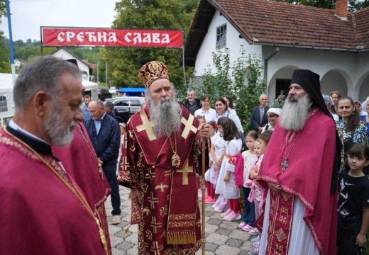 Mitropolit Fotije poručio u Priboju: Budimo narod koji pamti i čuva svoje korijene