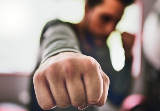 Optužen za porodično nasilje: Fizički nasrnuo na oca