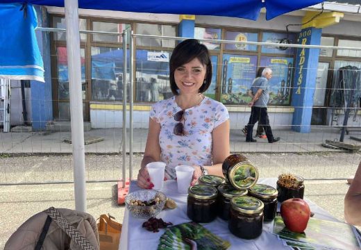 Na ovogodišnjem sajmu “Interagro 2025”: Probajte Radin pekmez za imunitet (Foto)