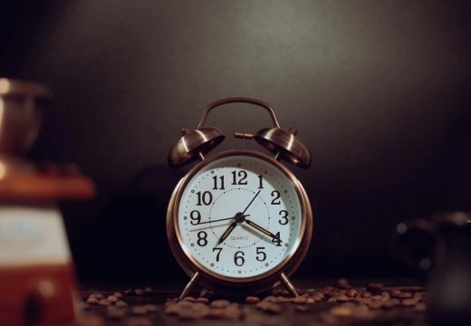 Vraćamo kazaljke unazad: Kada se pomjera sat?