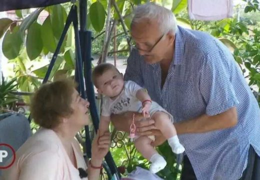 Sonja (57) i Marko (69) prije pet mjeseci dobili kćerku, za nju se borili 22 godine: “Ti što nas osuđuju neka prvo očiste svoje dvorište, ljudi ne znaju kroz šta smo mi prošli”