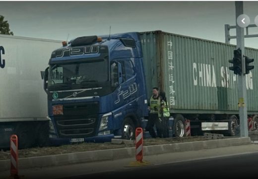 Teška nesreća u Zagrebu: Kamion usmrtio ženu pješaka