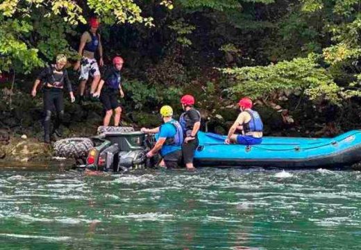 Vozač sletio u kanjon Vrbasa: Spasili ga pripadnici Oružanih snaga BiH