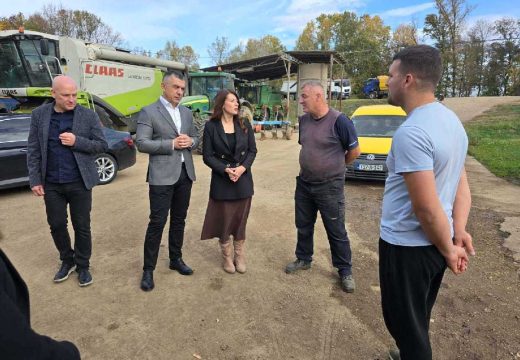 Brod: Ministar poljoprivrede u posjeti gazdinstvu Dejana Grozdanića