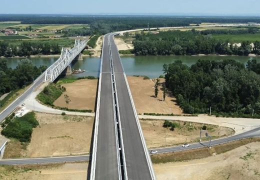 Rok će biti probijen: Dalekovod stao na put autoputu od Rače do Bijeljine