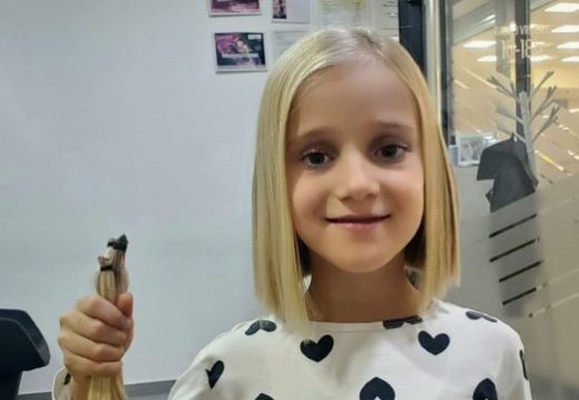 Dirljiv gest djevojčice iz Bijeljine: Divna donirala kosu za bolesnu djecu