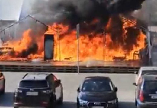 Beograd: Veliki požar u “Ćacilendu”; Kulja crni dim (Video)