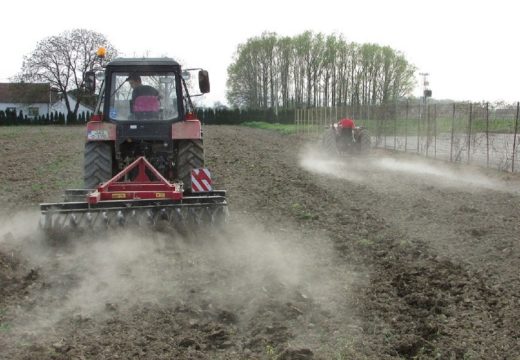 Biće zasijano i do 70 000 hektara: Povoljni uslovi za jesenju sjetvu u Srpskoj