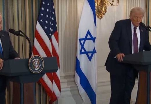 “Nevjerovatan dan za svijet”: Tramp prvi potpisao mirovni plan za Gazu