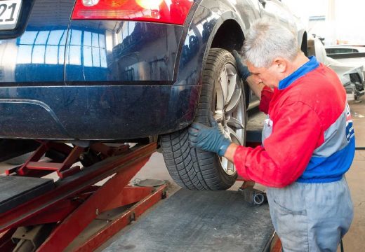 Sve kreće od 15. novembra: Putovanje u ovu zemlju može da vas košta 6.000 evra ako nemate zimske gume