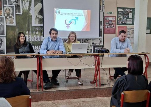 Bijeljina: Dr Pelemiš održao predavanje gimnazijalcima