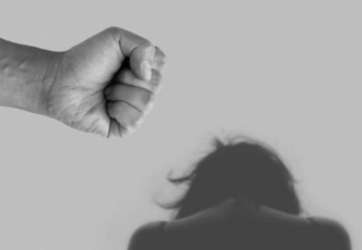 Žena prijavila nasilnika: Poznat identitet policajca koji je pretukao suprugu u BiH