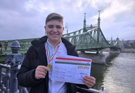 Dobio i specijalnu nagradu: Virtuoz na harmonici Đorđe Perić trijumfovao u Budimpešti